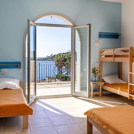 Caravelle 60 Hostel Antibes